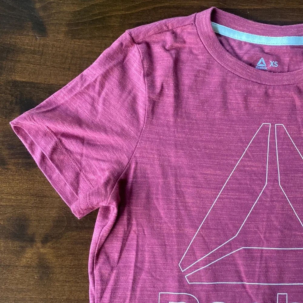 Reebok tshirt - Picture 3 of 7